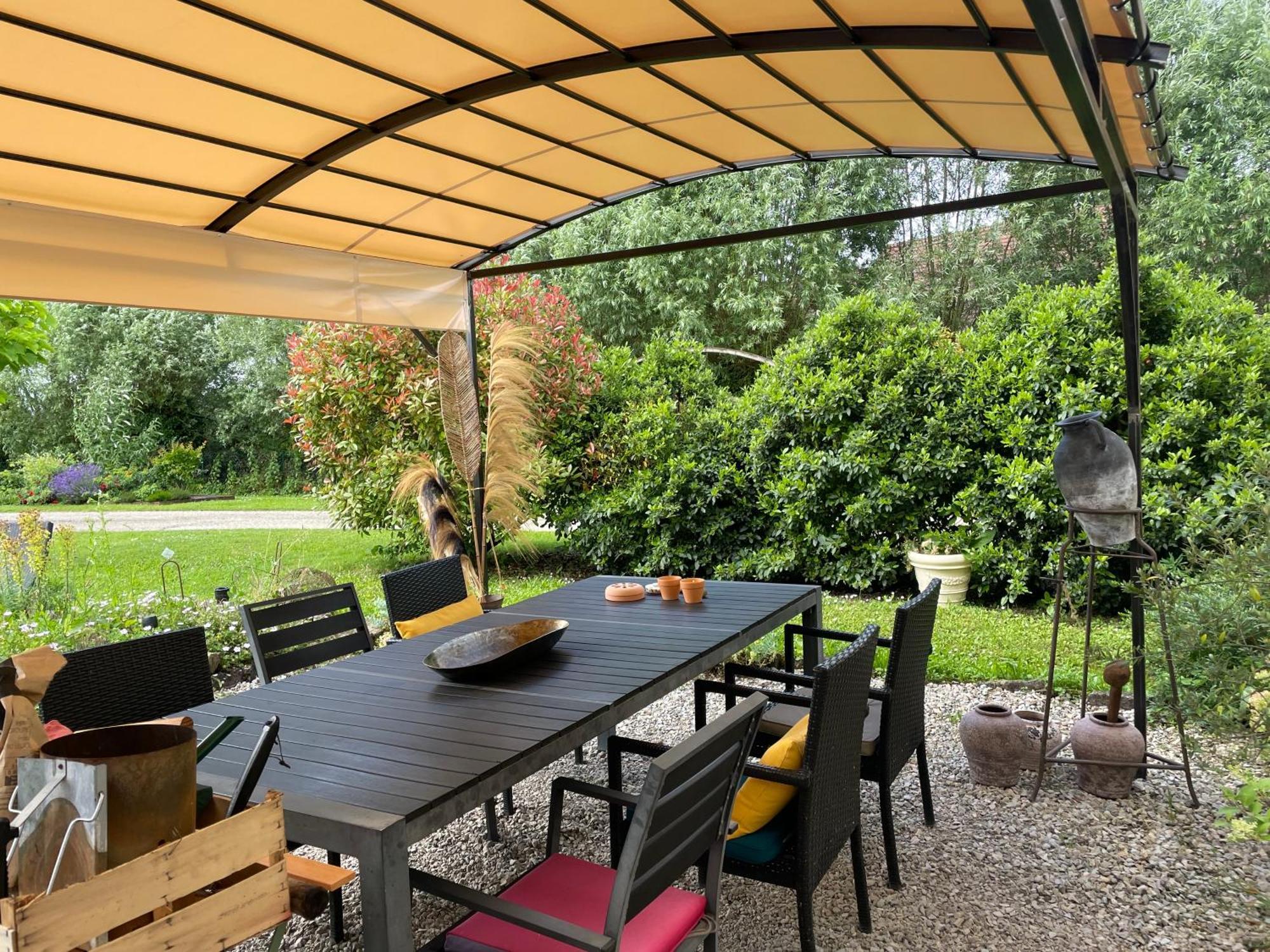 Gite Le Meix Chapeau Levernois Exterior photo